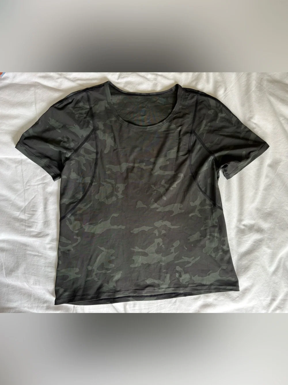lululemon athletica Women's Short Sleeve Tee - Black/Green Camo